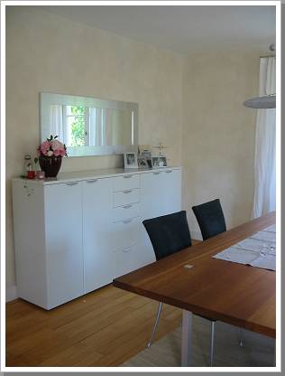 0023_a023  esstisch mit sideboard.jpg